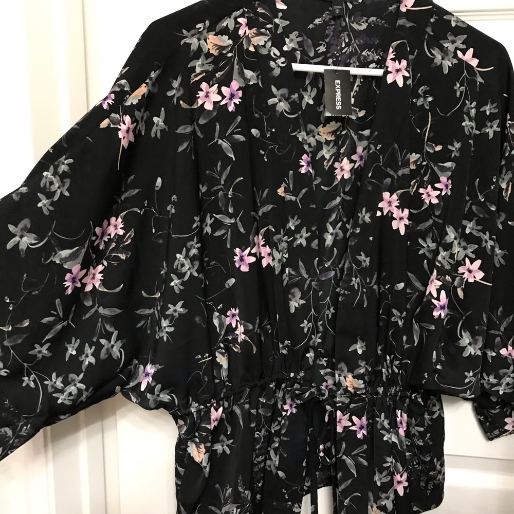 Express kimono top